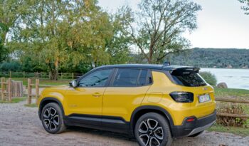 JEEP AVENGER 1.2 100CV E-HYBRID TURBO ALTITUDE pieno