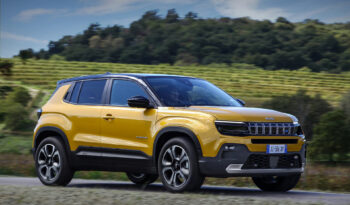 JEEP AVENGER 1.2 100CV E-HYBRID TURBO ALTITUDE pieno