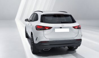 MERCEDES GLA 200 d Business Extra pieno